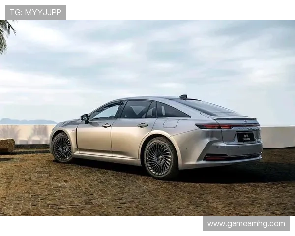 全新皇冠:融合创新科技与经典设计,打造极致驾驶体验的豪华旗舰车型 全新皇冠:融合创新科技与经典设计,打造极致驾驶体验的豪华旗舰车型